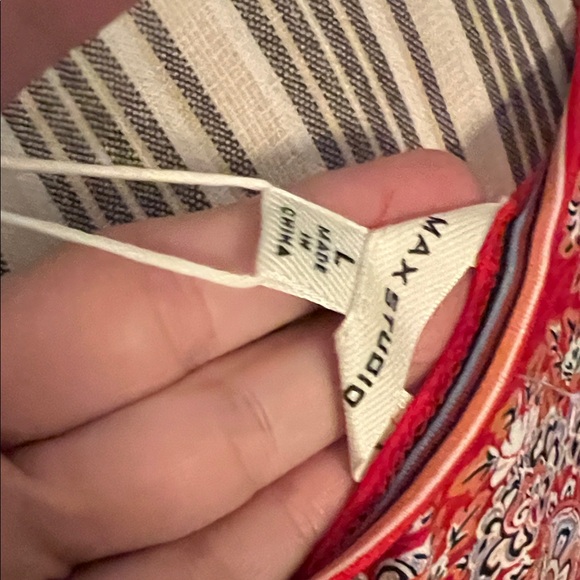 NWT. Max Studio, Large, Red Patterned Women's Dress - Picture 7 of 10